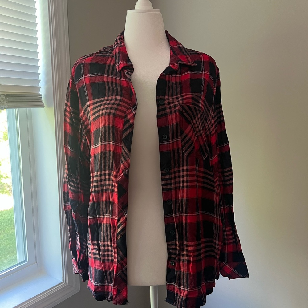 Beachlunchlounge Red and Black Plaid Shirt